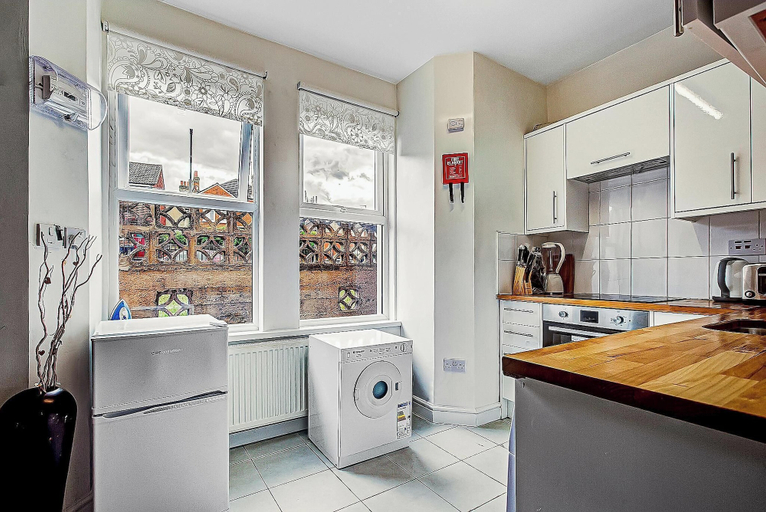 Food & Drinks, Single Ensuite in SW2 Close to Central London, London
