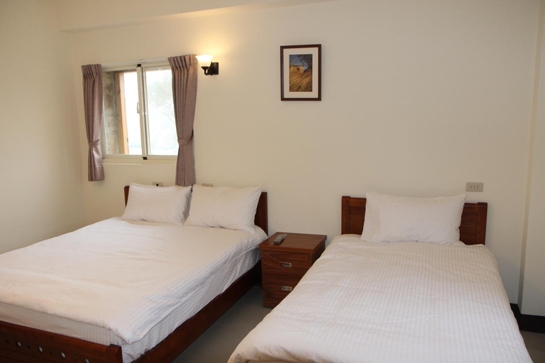 Others 2, Dapu Inn, Lienkiang (Matsu Islands)