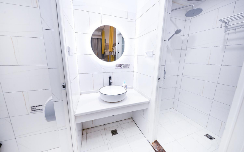 Bathroom 3, Smiley's Long Time No See Hostel - Kuanzhai, Chengdu