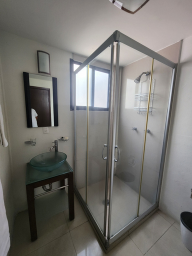 Bathroom, Grupo Kings Suites Platon 436, Mexico City