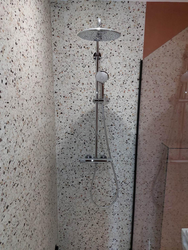 Bathroom 2, La Villa Bompard*** 50m² Cœur de ville avec terrasse, Aveyron
