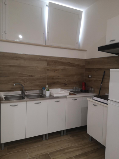 Others 5, Terracina Holiday Succursale, Latina
