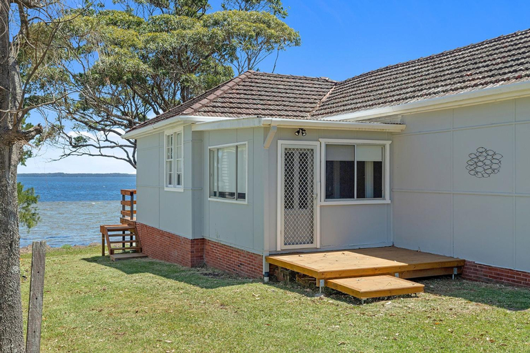 Waterfront Fishermans Cottage, Shoalhaven - Pt B