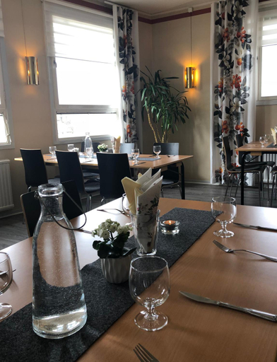 Others 5, Solviken Tranas Hostel, Ydre