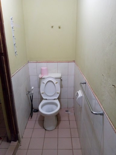 Bedroom 5, Penginapan Carita Indah, Serang