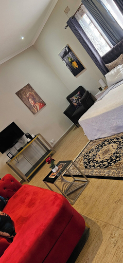 Others 3, TumTowa Luxury, Lusaka