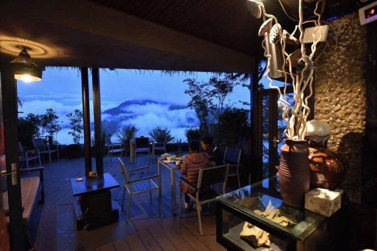 Food & Drinks 4, Beyond the Could Inn, Honghe Hani and Yi