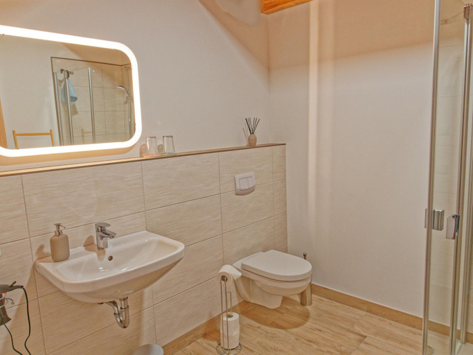 Bathroom 2, Ferienwohnung Junge 2, Dithmarschen
