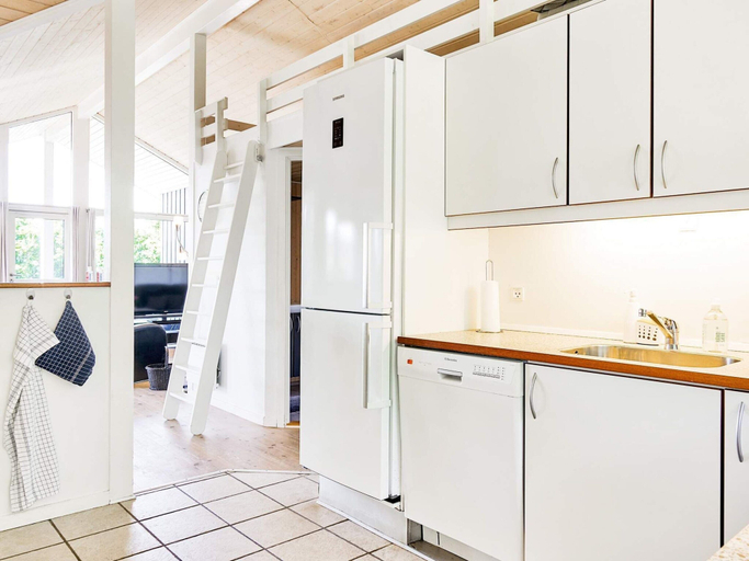 Private kitchen 2, 4 Star Holiday Home in Nexo, Bornholm