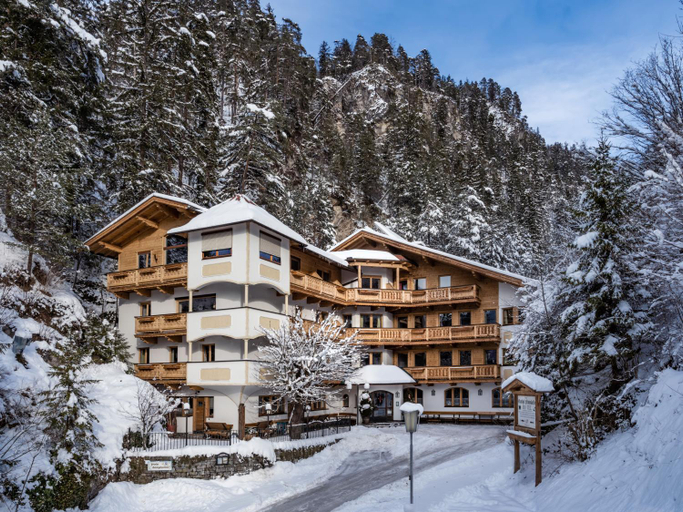 Exterior & Views 1, Hotel Gasthof Felsenkeller, Kufstein