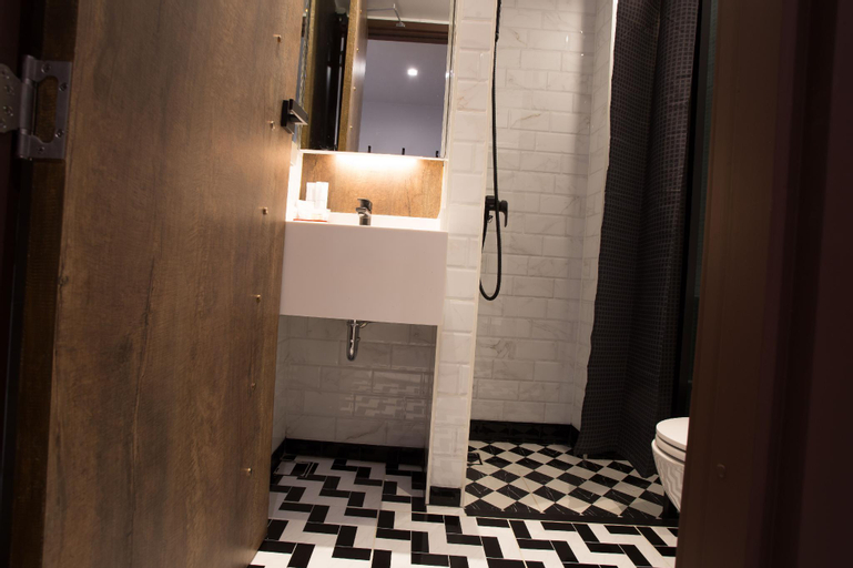 Bathroom 3