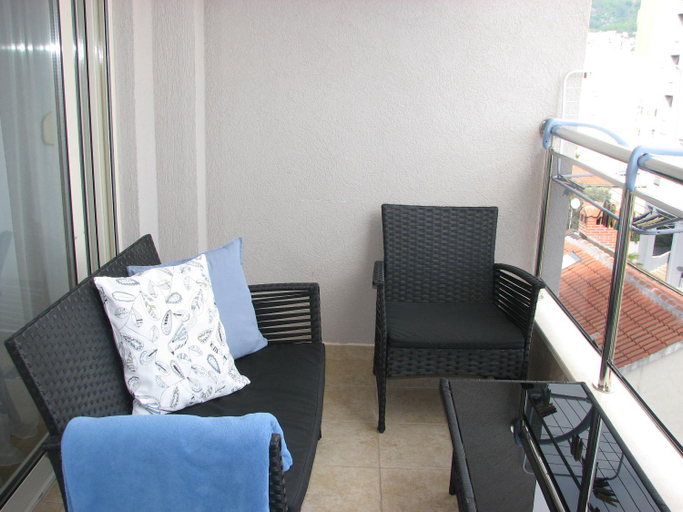 Others 4, Apartments B&S Lux