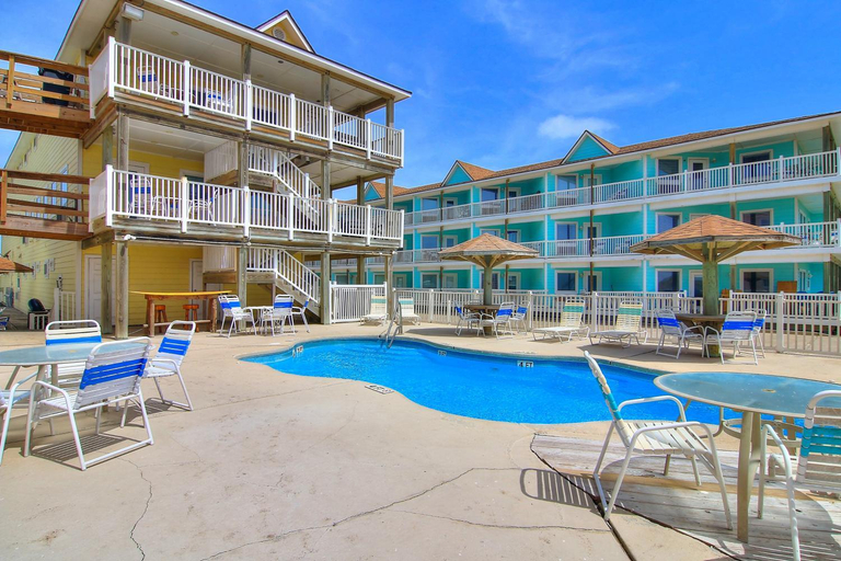 Exterior view 5, Beachgate Condo Suites and Hotel 437, Nueces