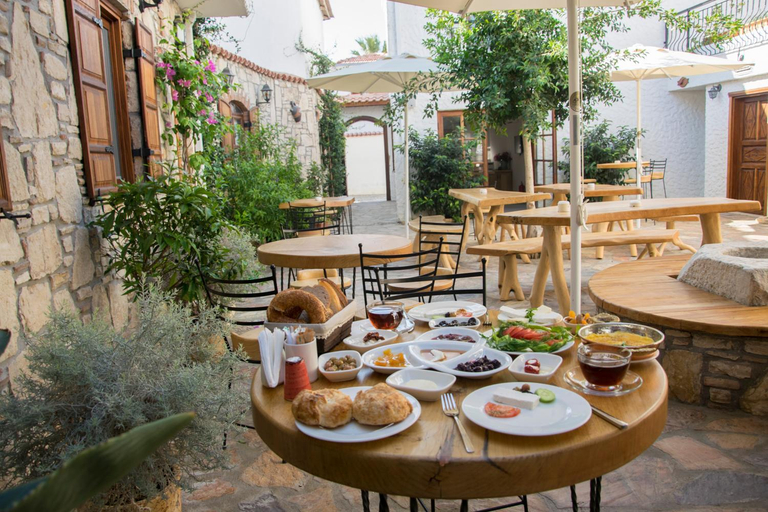 Food & Drinks 3, Monza House Otel, Seferihisar