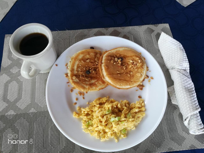 Food & Drinks 5, OUT OF BOUNDS HOTEL BED AND BREAKFAST, San José