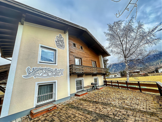 Others 4, Property in Langenfeld, Imst