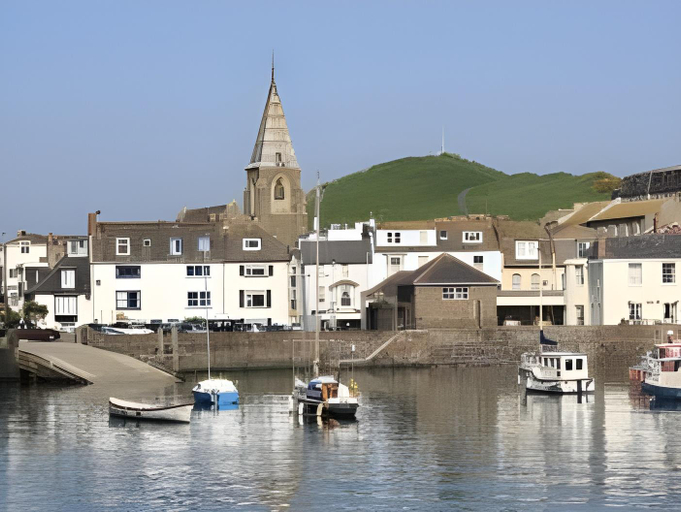Exterior & Views 2, The Harbour Lights, Devon