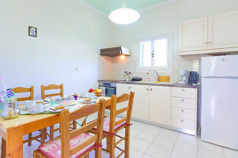 Kitchen 4, Fran Apartments, Ionian Islands