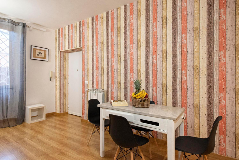 Others 4, Rome La Sapienza Apartment, Rome
