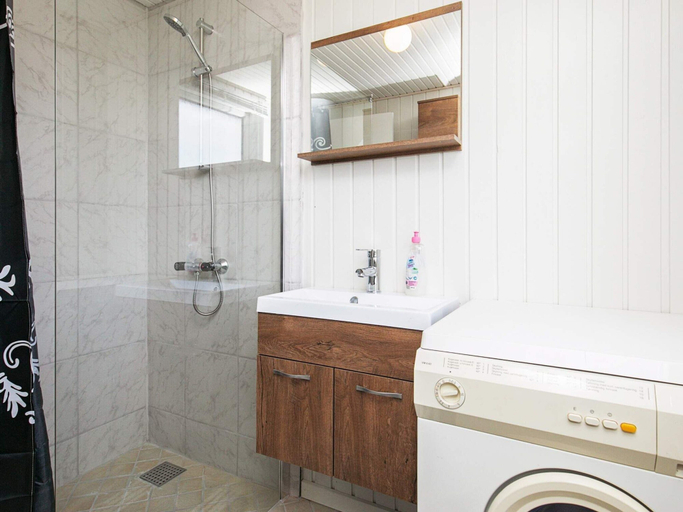 Bathroom, 6 Person Holiday Home in Lokken, Jammerbugt
