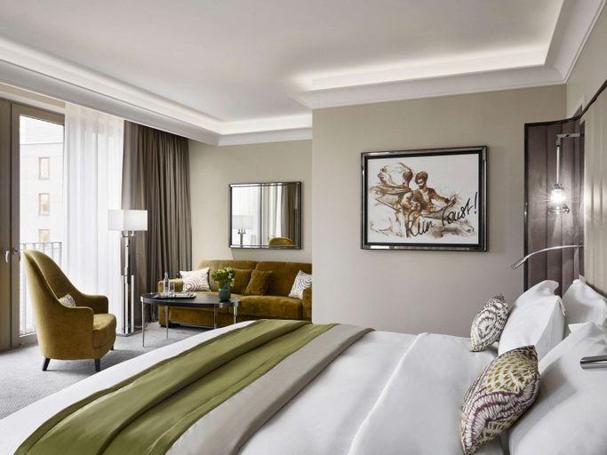 Bedroom 18