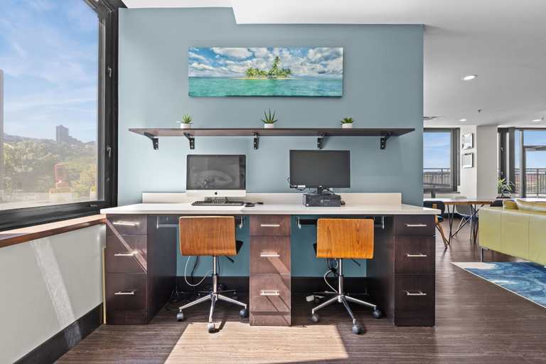 Others 5, Sleek 2BR Downtown Retreat with Gym, Allegheny