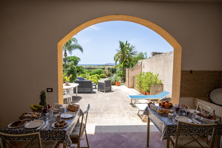 Food & Drinks 4, - Vista Egadi -, Trapani
