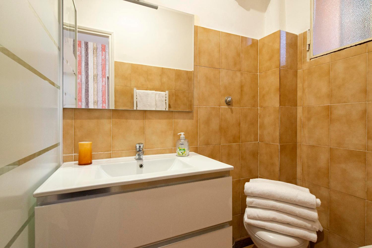 Bathroom 3, Rome La Sapienza Apartment, Rome