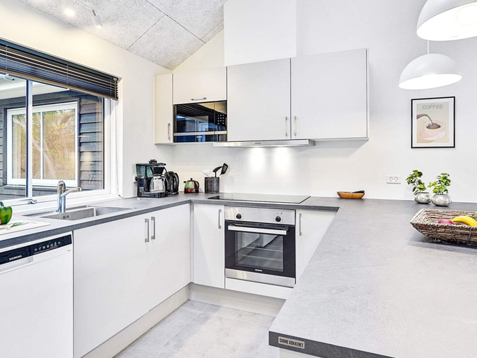 Private kitchen 5, 5 Star Holiday Home in Vaeggerlose, Guldborgsund