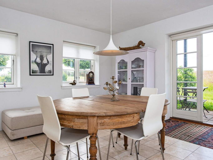 Dining 5, 5 Person Holiday Home in Knebel, Syddjurs