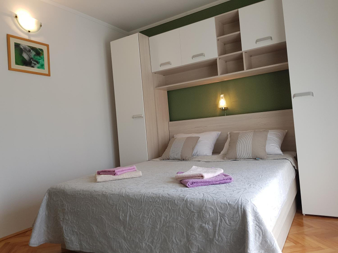 Others 3, Rooms Neda, Lopar/Supetarska Draga