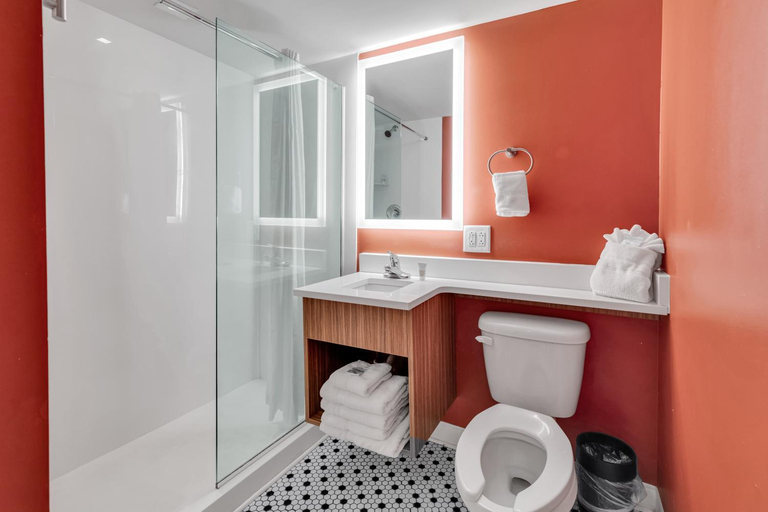 Bathroom 4, Holiday Shores, Horry