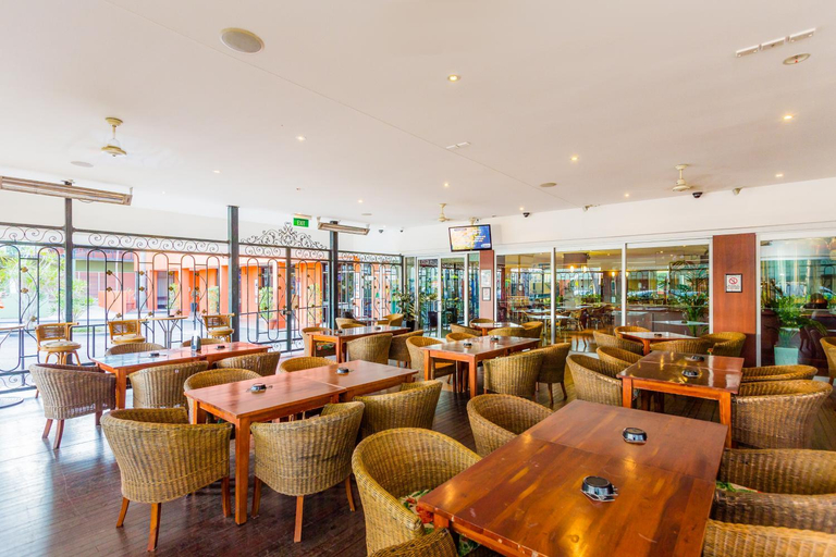 Food & Drinks 1, Markets Hotel, Sydney