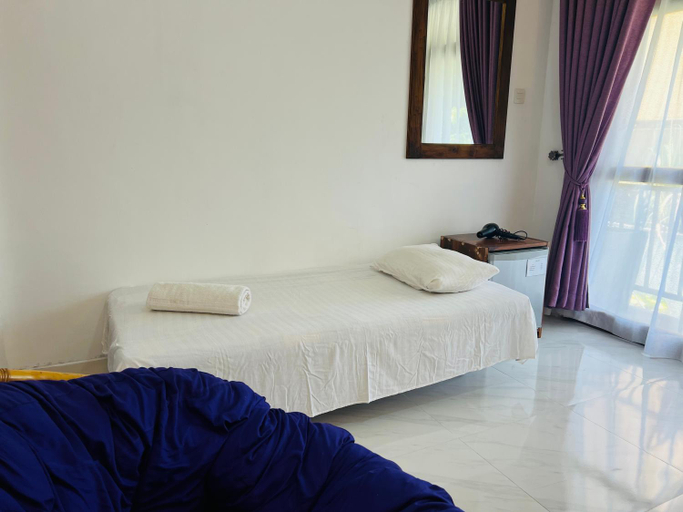Bedroom 2, Heaven Breeze, K.F.G. & G. Korale