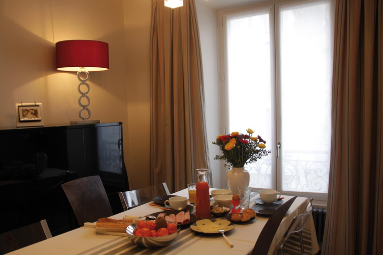 Others 5, La Maison de Lea, Paris