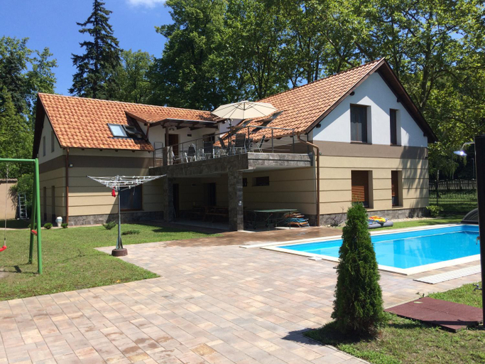 5, Csaladi Villa, Balatonföldvári