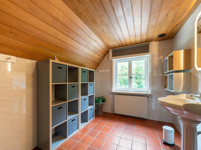 Bathroom 3, Restful Holiday Home in Koksijde With Hot Tub and Sauna, West-Vlaanderen