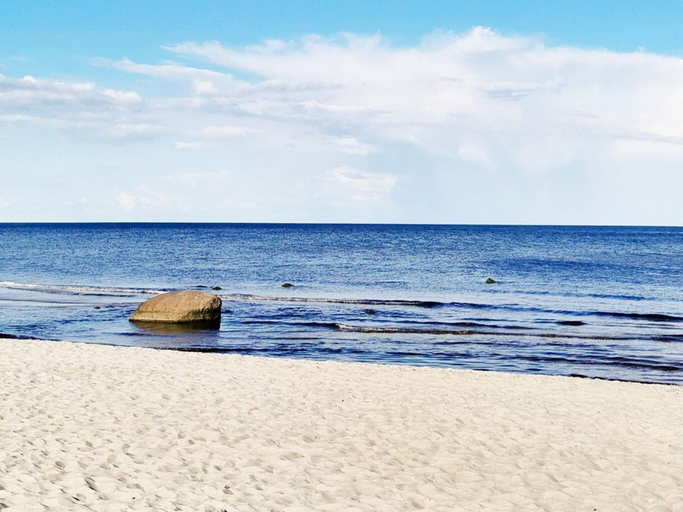 Beach 5, 5 Person Holiday Home in Farjestaden-by Traum, Borgholm