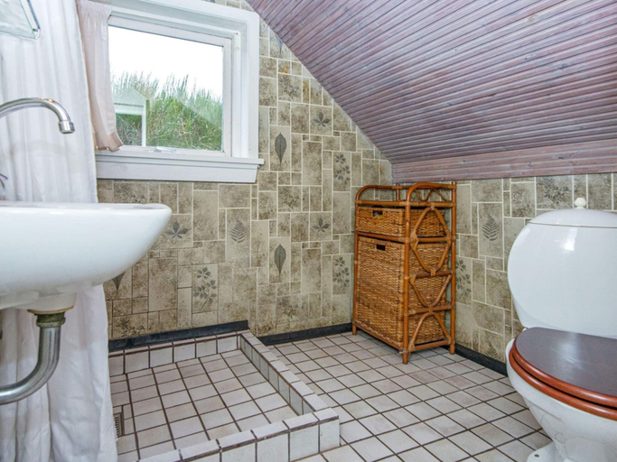 Bathroom, 3 Person Holiday Home in Ringkobing, Ringkøbing-Skjern