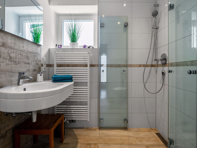 Bathroom 2, Lavish Holiday Home in Bad Munstereifel With Sauna, Euskirchen