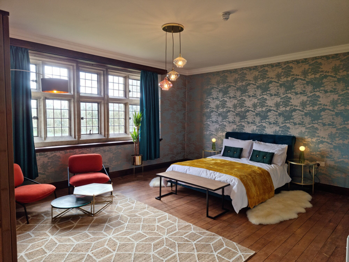 Bedroom 2, Cleeve House, Wiltshire