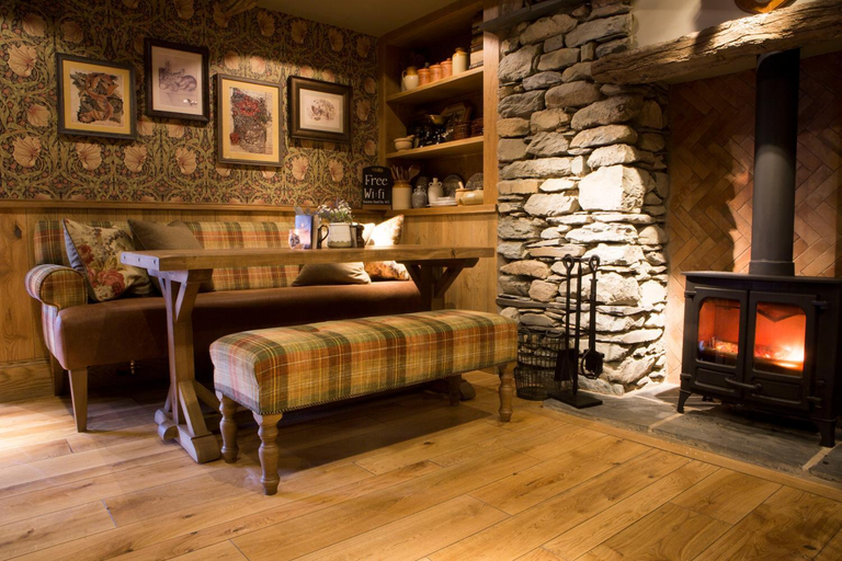 Food & Drinks 5, The Queen's Head Hotel, Cumbria