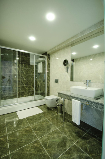 Bathroom 4, Cimenoglu Hotel, Merkez