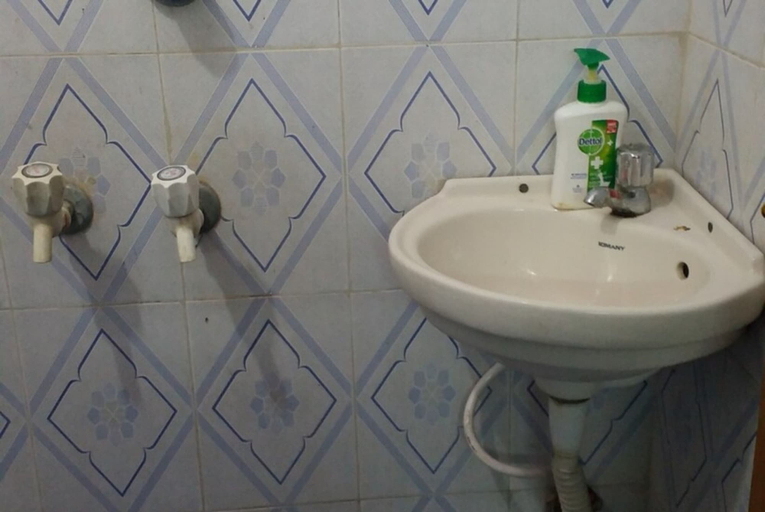 Bathroom, Goroomgo Kiran Guest House Kolkata, South 24 Parganas