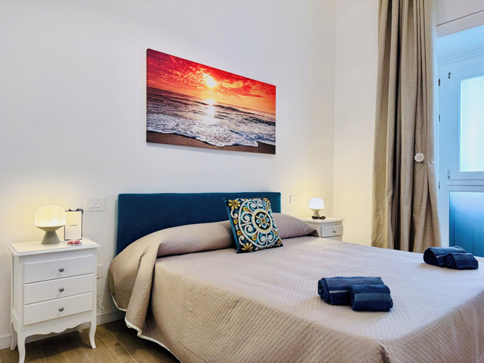Bedroom 2, YourHome - La Casa di Ninì, Napoli