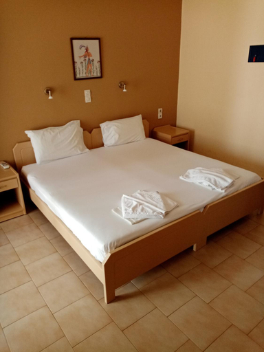3, John Apartments, Crete