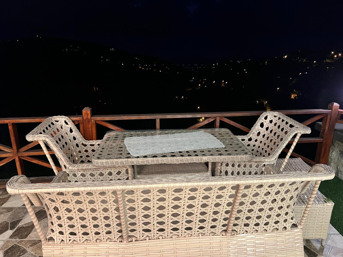 Others 2, Dudu Bungalov, Pazar