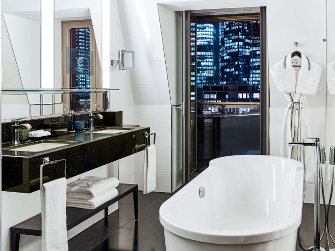Bathroom 1, Sofitel Frankfurt Opera, Frankfurt am Main