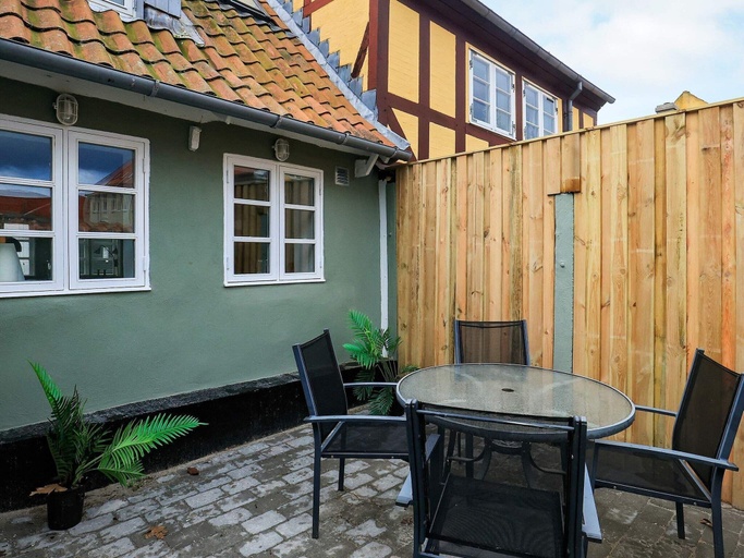 Dining 4, 4 Person Holiday Home in Rudkobing, Langeland