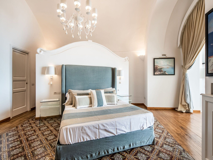Room 4, Belvilla by OYO Villa Positano, Salerno